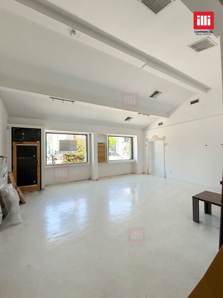 12222 Ventura Blvd, Studio City, CA à louer - Photo intérieure – Image 3 sur 4