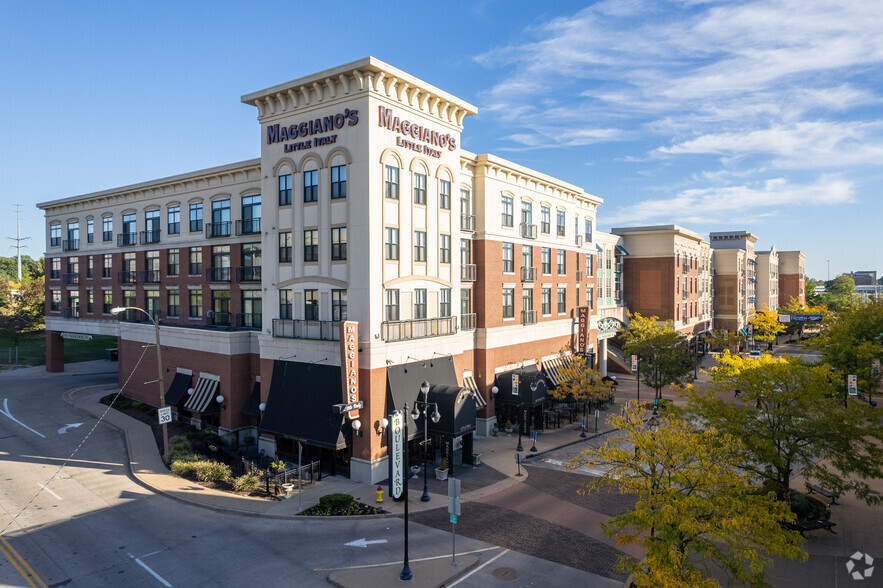 1 The Boulevard St, Richmond Heights, MO à louer - Photo de l’immeuble – Image 3 sur 4