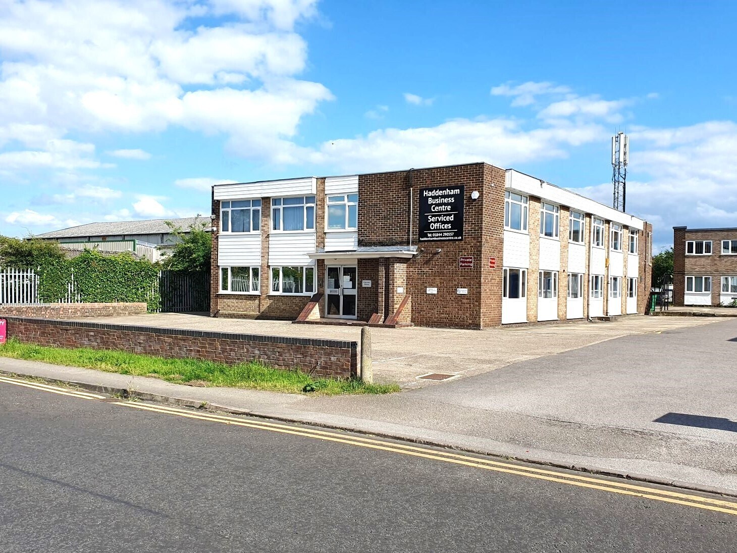 Thame Rd, Haddenham à vendre Photo de l’immeuble– Image 1 sur 4