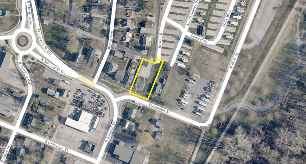 198 Tecumseh St, Saint Charles, MO à louer - Photo de l’immeuble – Image 3 sur 5