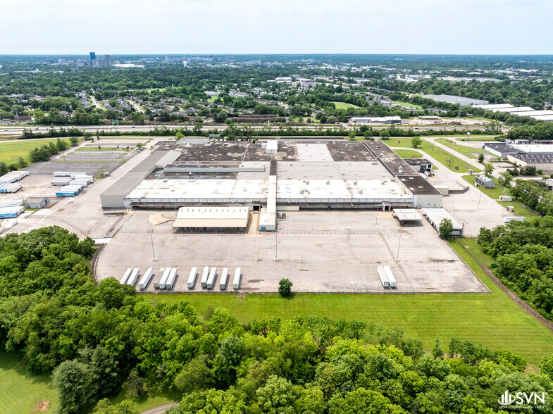 1515 Mercer Rd, Lexington, KY à louer - Photo de l’immeuble – Image 3 sur 14