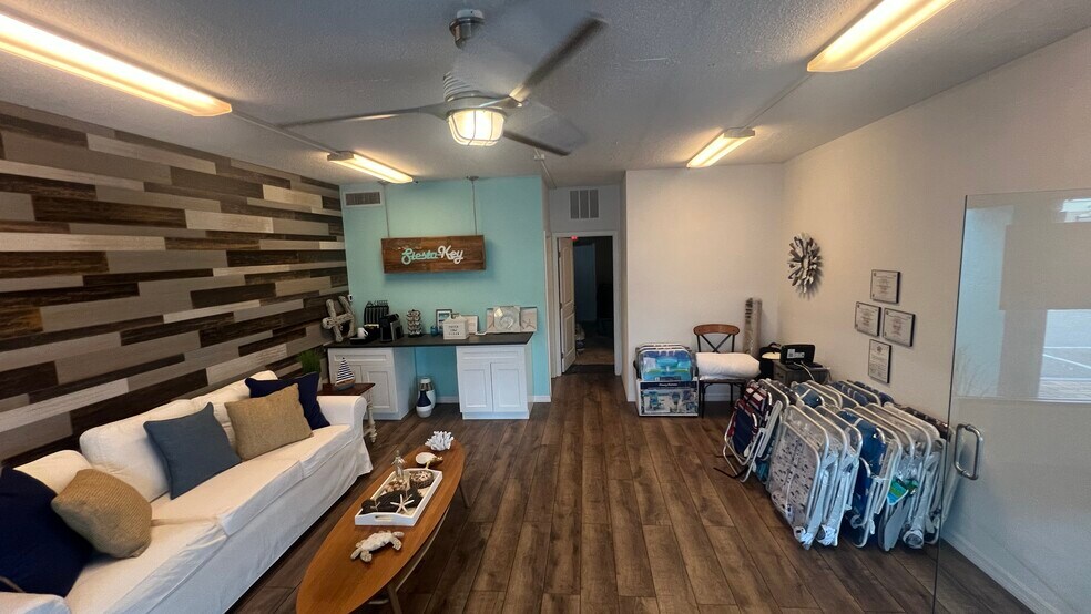 5049-5133 Ocean Blvd, Sarasota, FL à louer - Photo de l’immeuble – Image 3 sur 13
