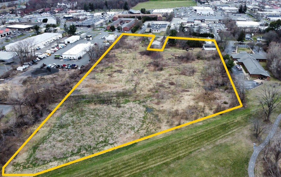 166-186 Ashley Ave, West Springfield, MA à vendre - Aérien – Image 2 sur 15