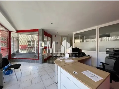 Plus de détails pour Local commercial à louer