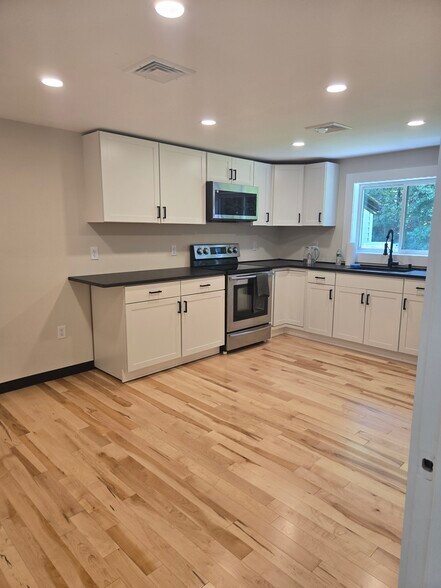 88 Nashua Rd, Londonderry, NH à louer - Photo de l’immeuble – Image 3 sur 12
