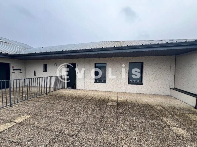 Bureau dans Serris à vendre - Photo de l’immeuble – Image 1 sur 6