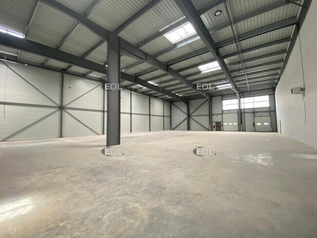 Plus de détails pour Industriel/Logistique à vendre