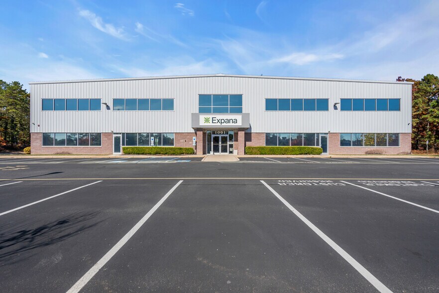 1001 Corporate Cir, Toms River, NJ à louer - Photo de l’immeuble – Image 1 sur 11