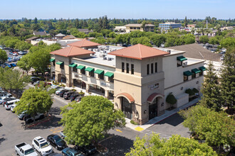 680 W Shaw Ave, Fresno, CA - VUE AÉRIENNE  vue de carte