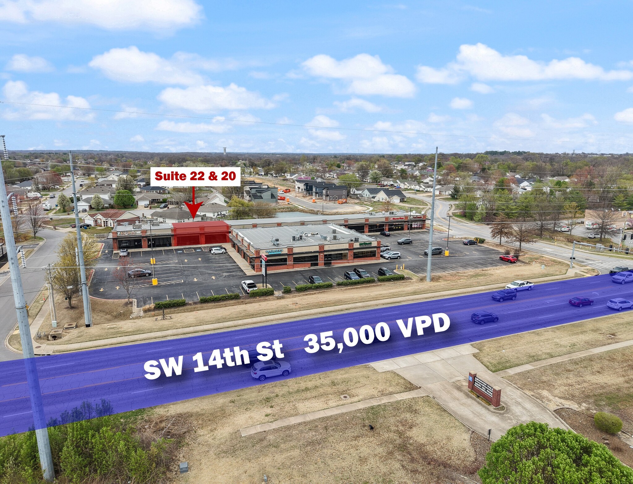 2500-2502 SW 14th St, Bentonville, AR à louer Photo de l’immeuble– Image 1 sur 10