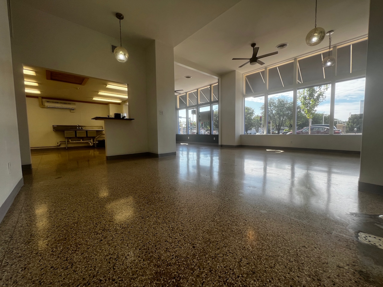 3855 Lindell Blvd, Saint Louis, MO à louer Photo intérieure– Image 1 sur 22