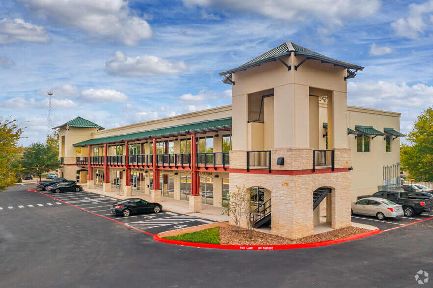 1100 N Main St, Boerne, TX à louer - Photo de l’immeuble – Image 1 sur 5