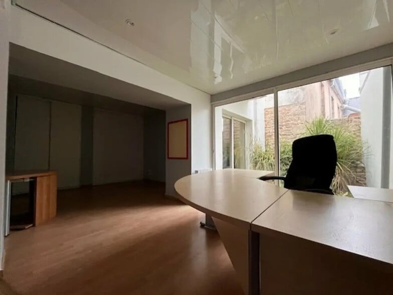 Bureau dans Auray à louer - Photo intérieure – Image 2 sur 3