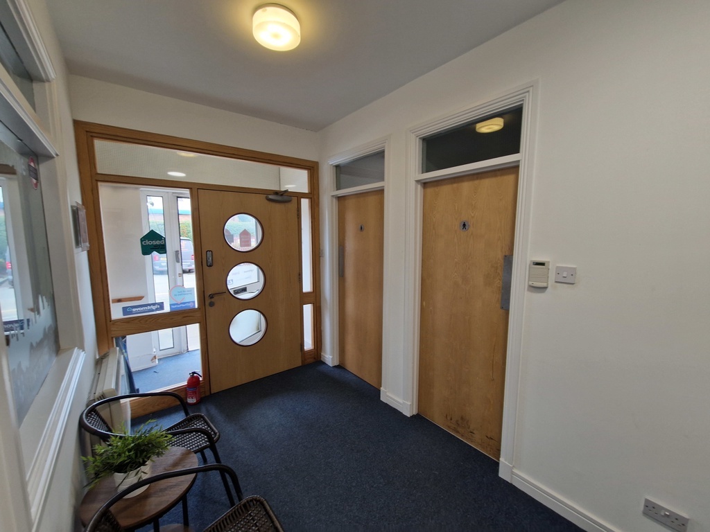 2 Macdowall St, Paisley à louer Photo intérieure– Image 1 sur 3