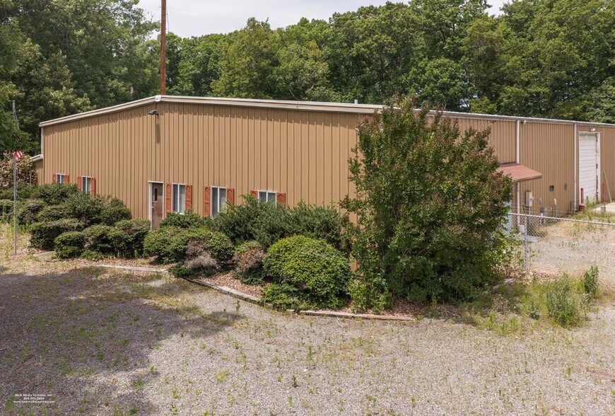 11006 Cobbs Rd, Glen Allen, VA à louer - Photo principale – Image 1 sur 7