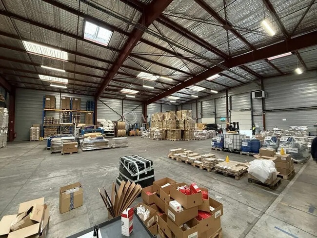 Plus de détails pour Industriel/Logistique à vendre