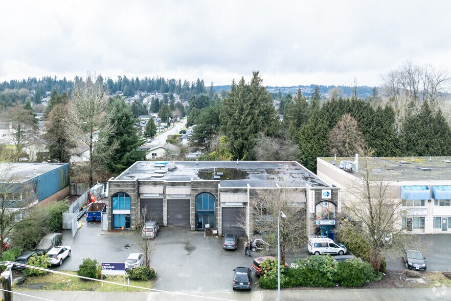 1921 Broadway St, Port Coquitlam, BC à louer - Photo de l’immeuble – Image 2 sur 2