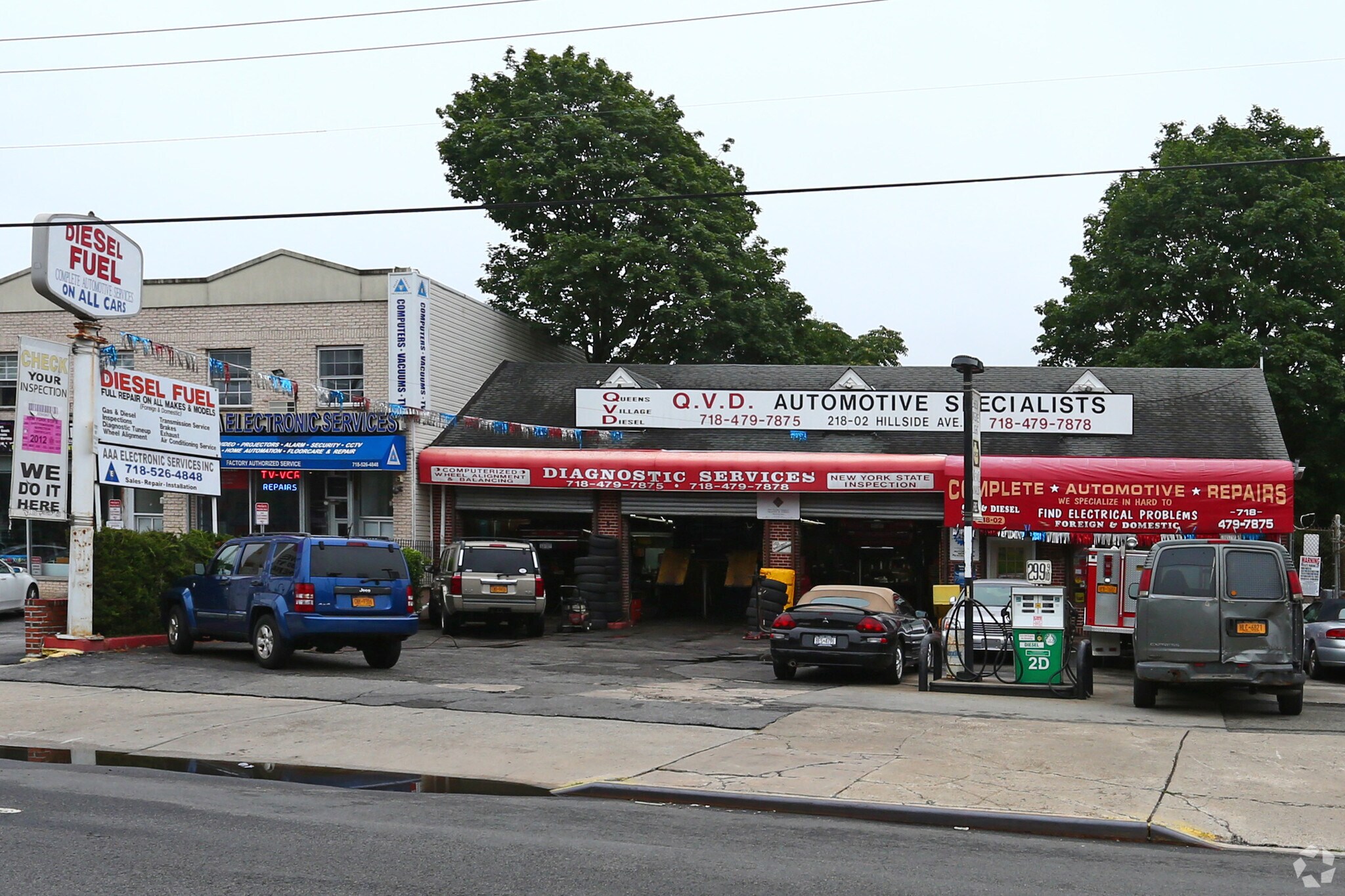 21802 Hillside Ave, Queens Village, NY à vendre Photo de l’immeuble– Image 1 sur 12