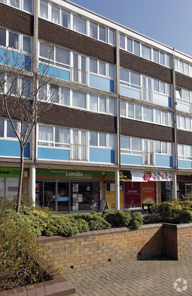 The Sq, Bracknell à vendre - Photo de l’immeuble – Image 3 sur 3