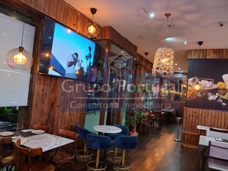 Plus de détails pour Local commercial à louer