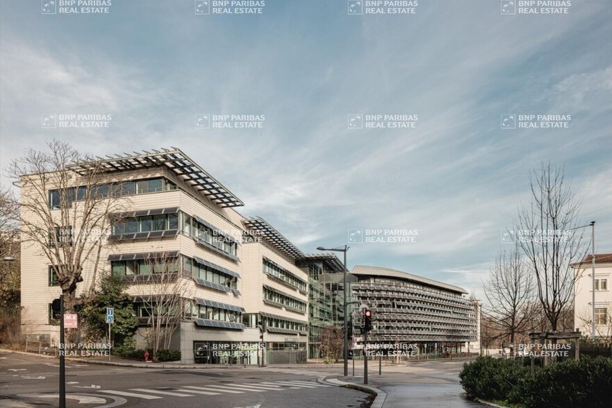 27 Rue Joannès Carret, Lyon à vendre - Photo de l’immeuble – Image 1 sur 40