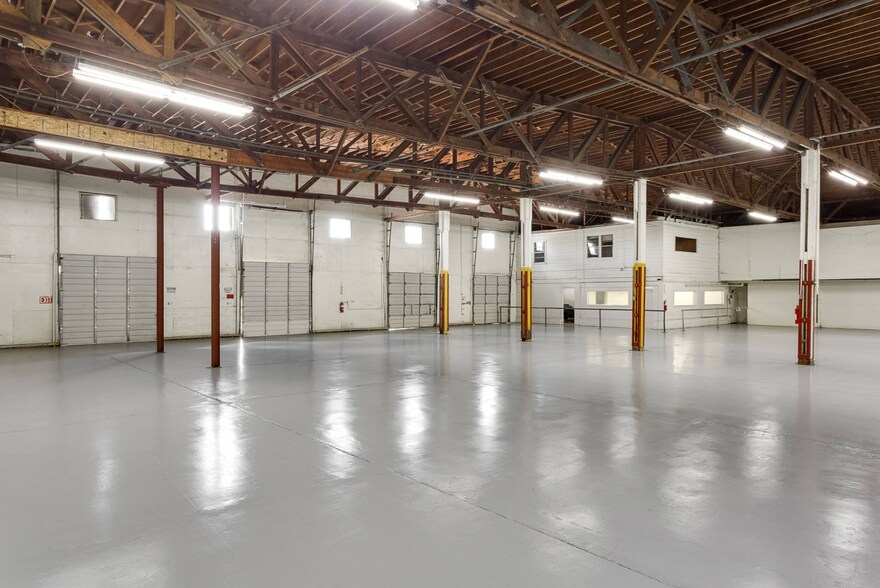 320 S Utah Ave, Weslaco, TX à louer - Photo de l’immeuble – Image 3 sur 5