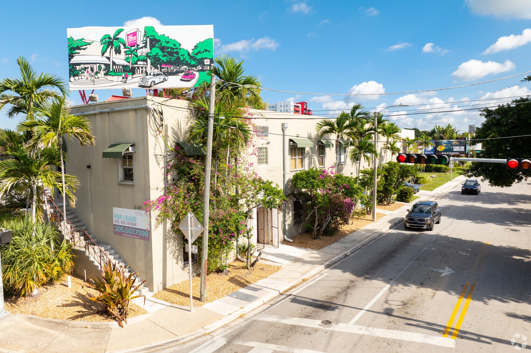 5400 NE 4 Ct, Miami, FL à vendre Photo principale– Image 1 sur 40