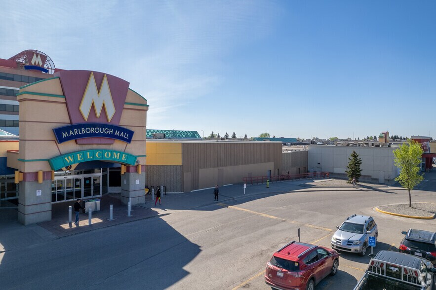 3800 Memorial Dr NE, Calgary, AB à louer - Photo de l’immeuble – Image 3 sur 9