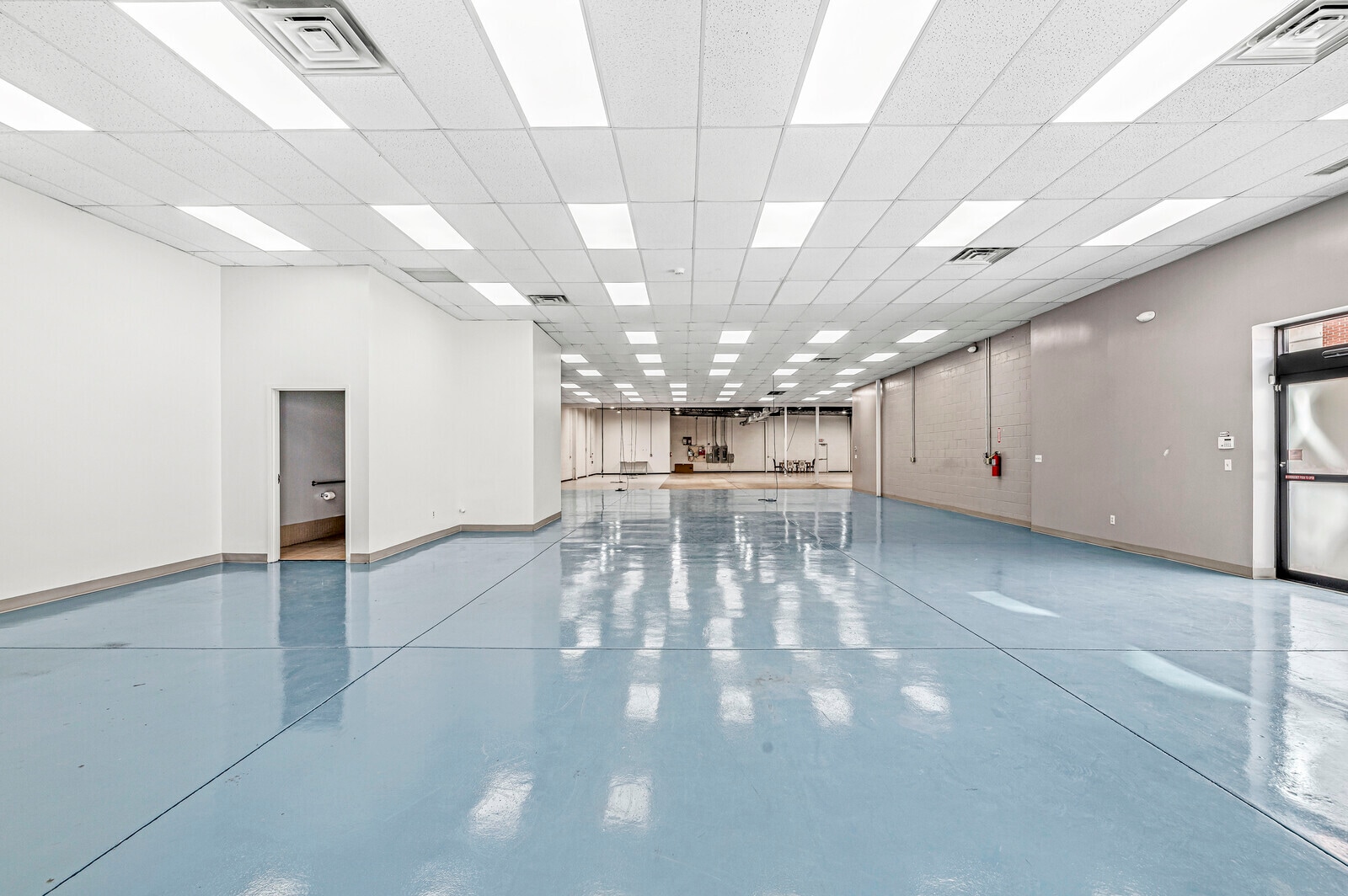 1340 N Illinois St, Indianapolis, IN à louer Photo intérieure– Image 1 sur 13