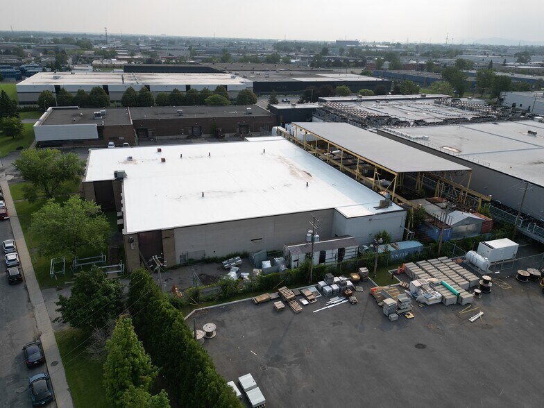 2000 St De La Métropole, Longueuil, QC à vendre - Photo de l’immeuble – Image 3 sur 14