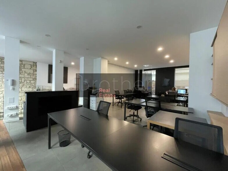 Bureau dans Bordeaux à louer - Photo de l’immeuble – Image 1 sur 7