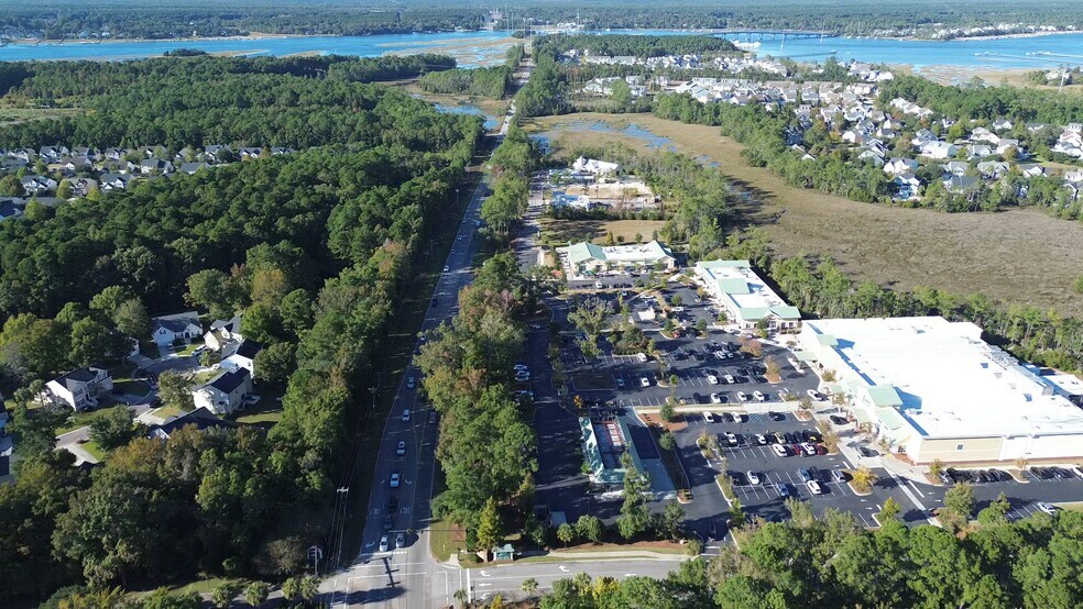2100 Highway 41, Mount Pleasant, SC à vendre - Vidéo sur l’annonce professionnelle – Image 2 sur 7