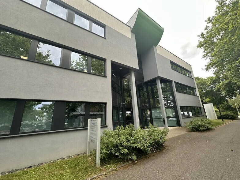 Bureau dans Strasbourg à louer - Photo de l’immeuble – Image 2 sur 12