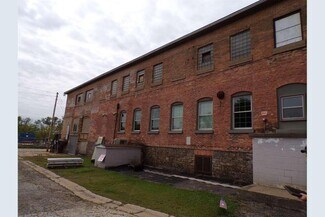 Plus de détails pour 235 Wisconsin St, Berlin, WI - Industriel/Logistique à vendre