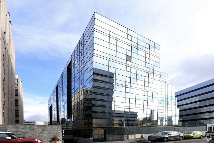 Avenida Manoteras, 8, Madrid, Madrid à vendre - Photo de l’immeuble – Image 2 sur 4