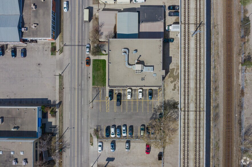 1822 10th Ave SW, Calgary, AB à louer - Photo de l’immeuble – Image 3 sur 3