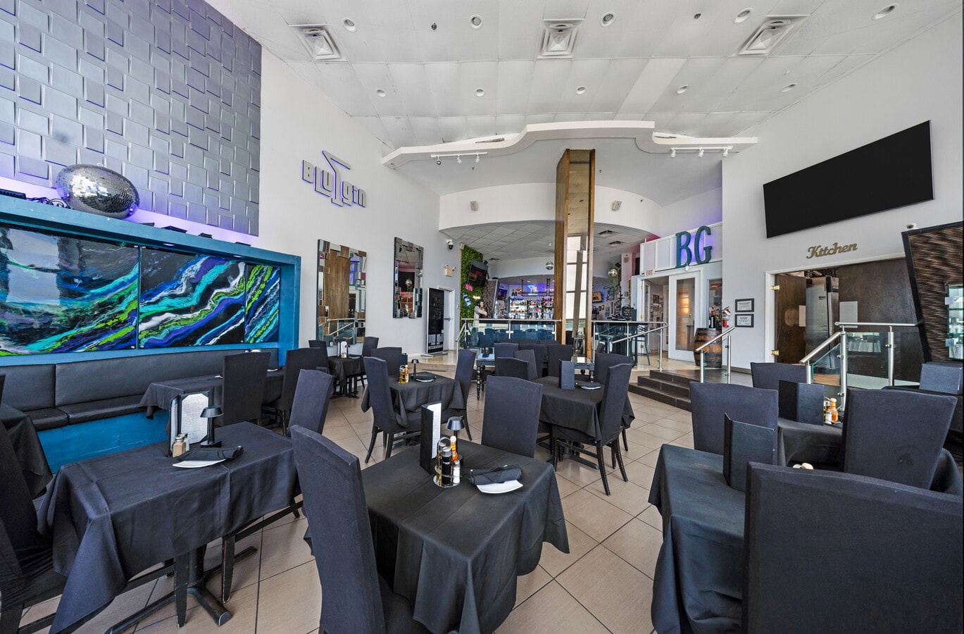 5445 Collins Ave, Miami Beach, FL 33140 - Lot CU2A - - Photo intérieure - Image 1 of 34