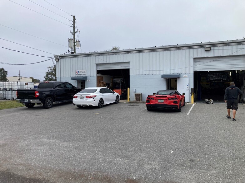 600-650 Poyner Dr, Longwood, FL à louer - Photo de l’immeuble – Image 2 sur 9