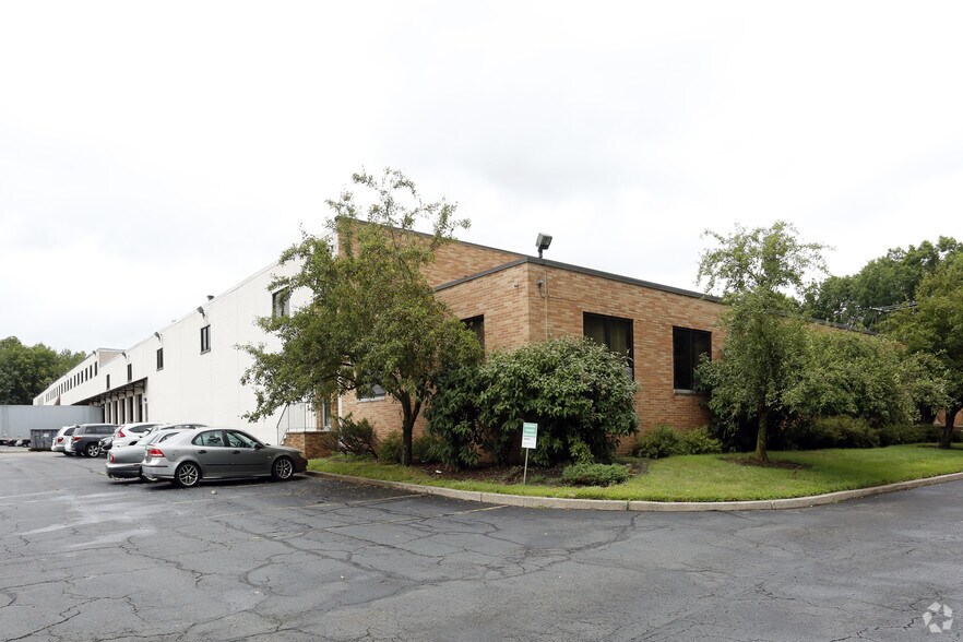 510 Ryerson Rd, Lincoln Park, NJ à louer - Photo principale – Image 1 sur 6