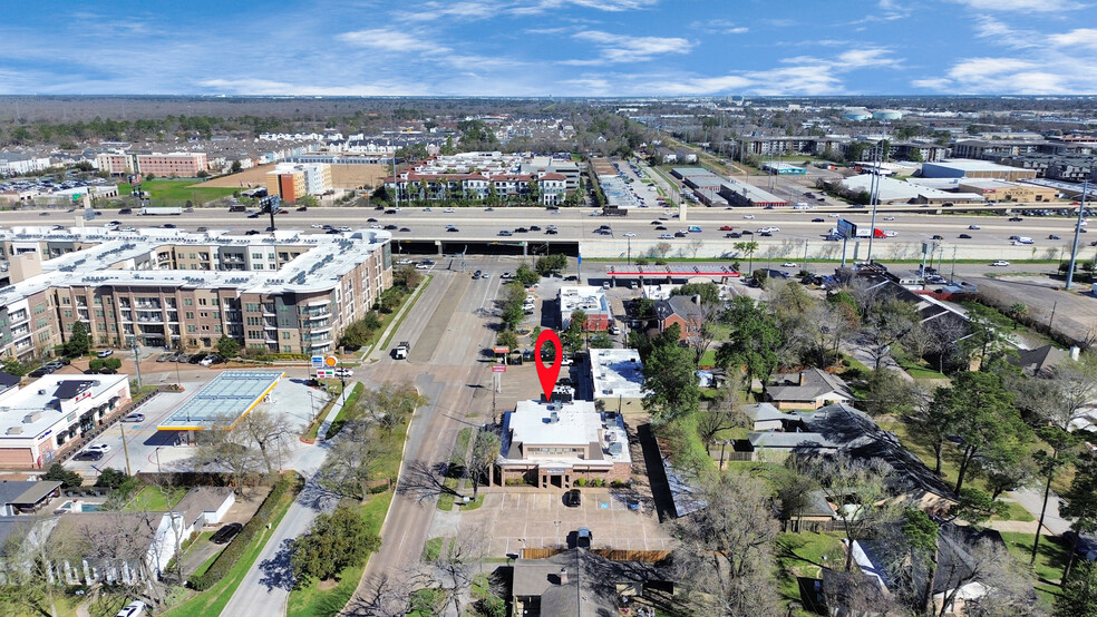 926 N Wilcrest Dr, Houston, TX à vendre - Aérien – Image 1 sur 19