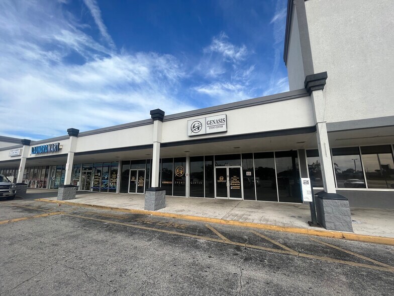 5019 Edgewater Dr, Orlando, FL à louer - Photo de l’immeuble – Image 3 sur 11