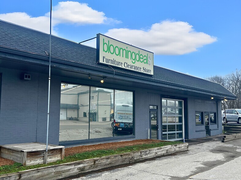 3301-3307 S Madison Ave, Indianapolis, IN à louer - Photo de l’immeuble – Image 1 sur 9
