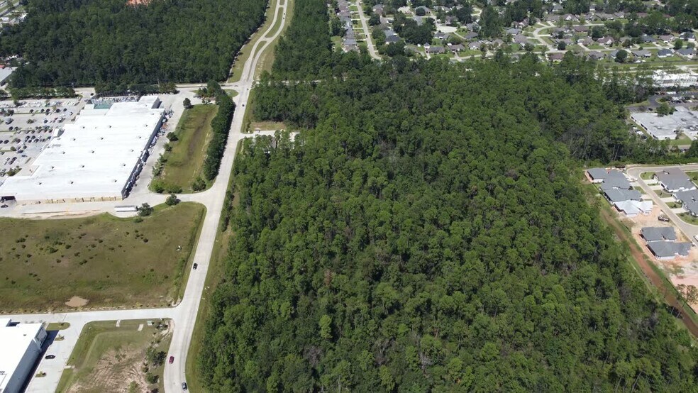 FALCONER Dr, Covington, LA à vendre - Vidéo sur l’annonce professionnelle – Image 3 sur 9