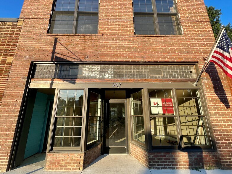 201-207 Post Office Rd, Moncure, NC à louer - Photo de l’immeuble – Image 3 sur 8