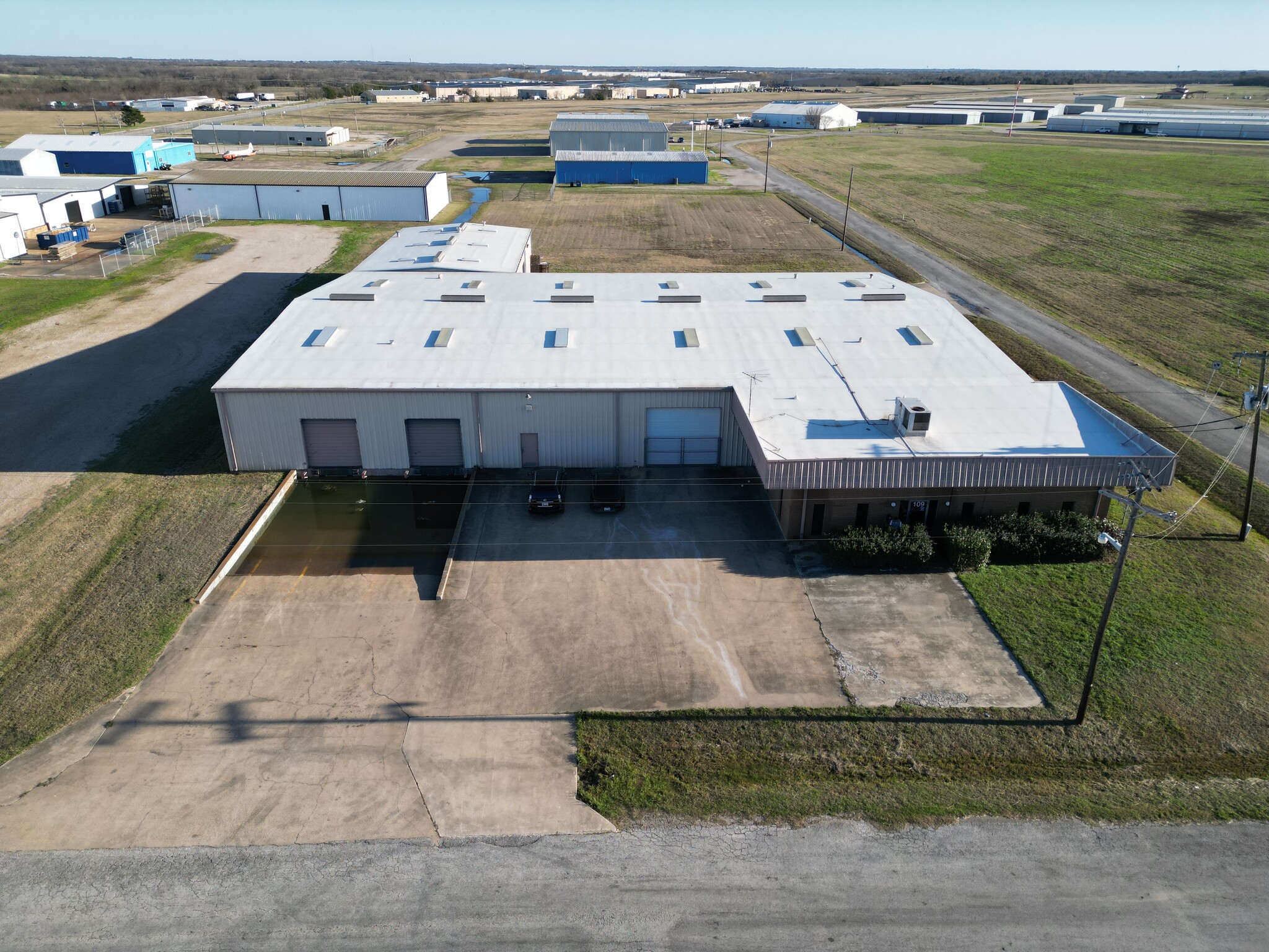 109 Silent Wings Blvd, Terrell, TX à louer Photo de l’immeuble– Image 1 sur 3