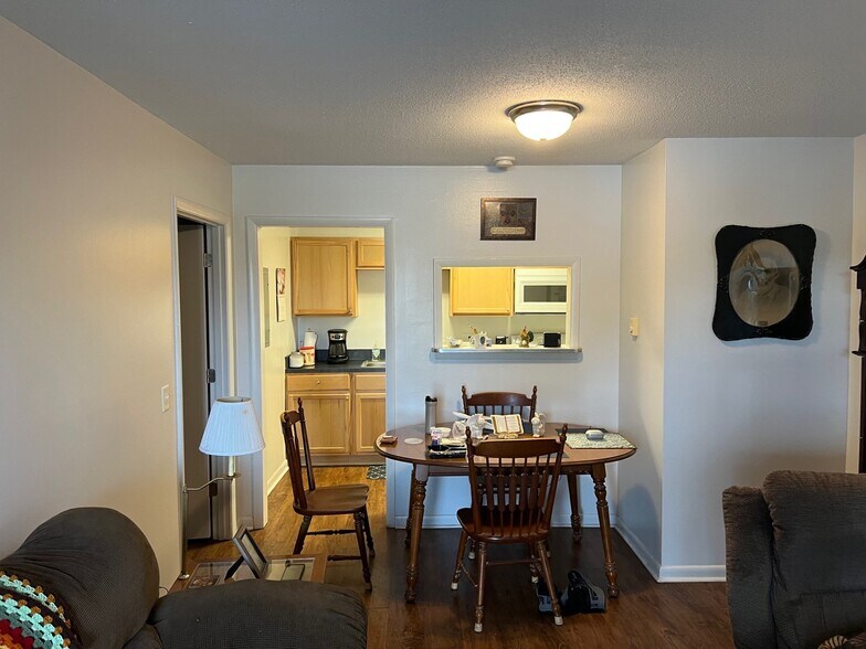 806 N Cumberland St, Lebanon, TN à vendre - Photo de l’immeuble – Image 3 sur 8