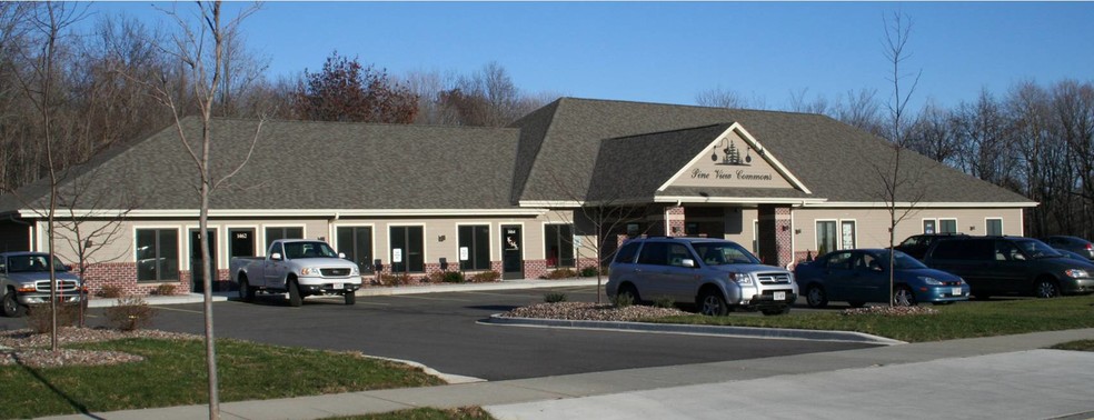 1460-1468 American Eagle Dr, Slinger, WI à louer - Photo de l’immeuble – Image 1 sur 2
