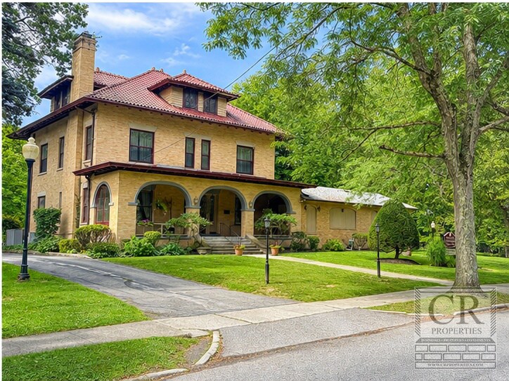 110 Fulton Ave, Poughkeepsie, NY à vendre - Photo de l’immeuble – Image 2 sur 10