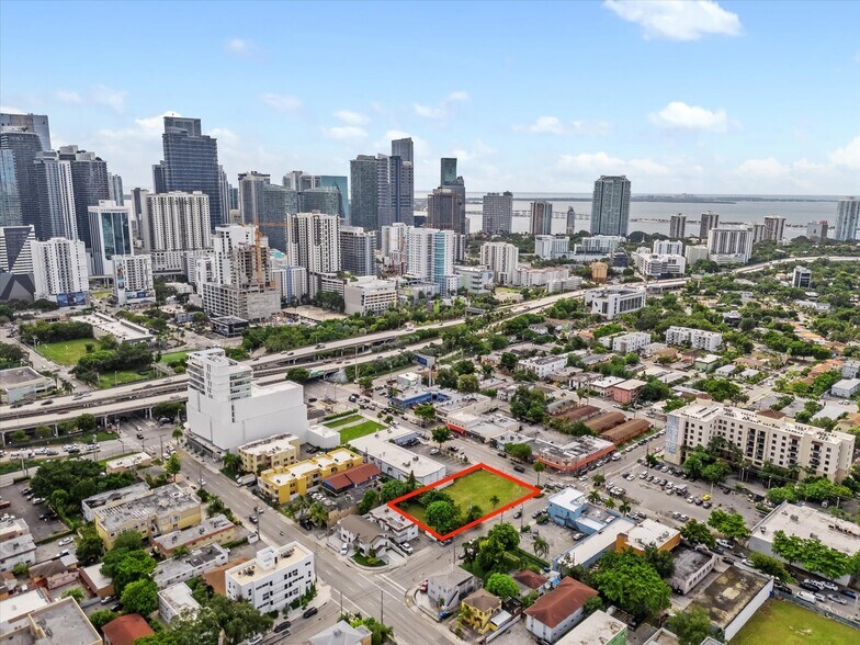 471 SW 8 St, Miami, FL à vendre - Aérien – Image 2 sur 12