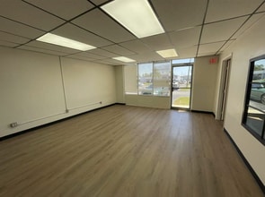 6240 39th St N, Pinellas Park, FL à louer Photo intérieure– Image 1 sur 4